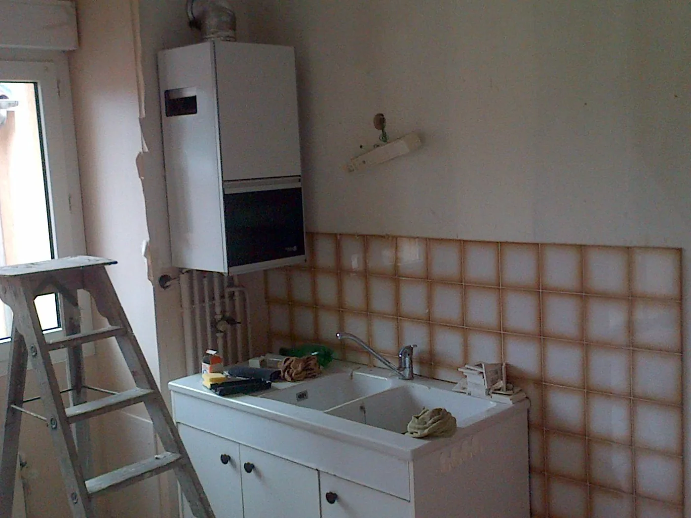 Cuisine ancienne avant travaux