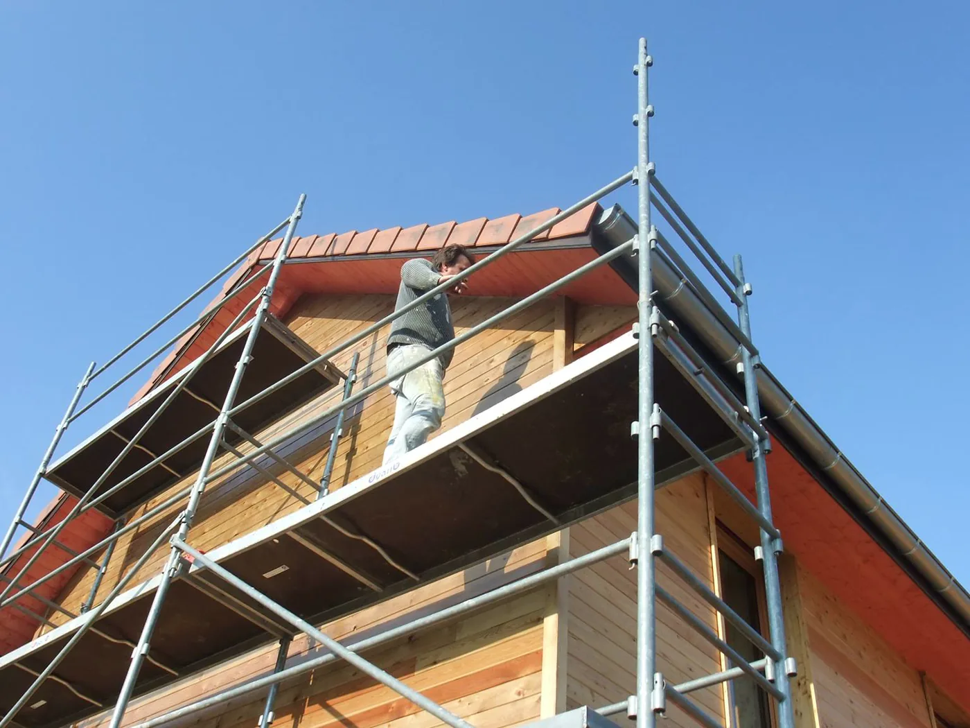 Chantier de construction, façade bois